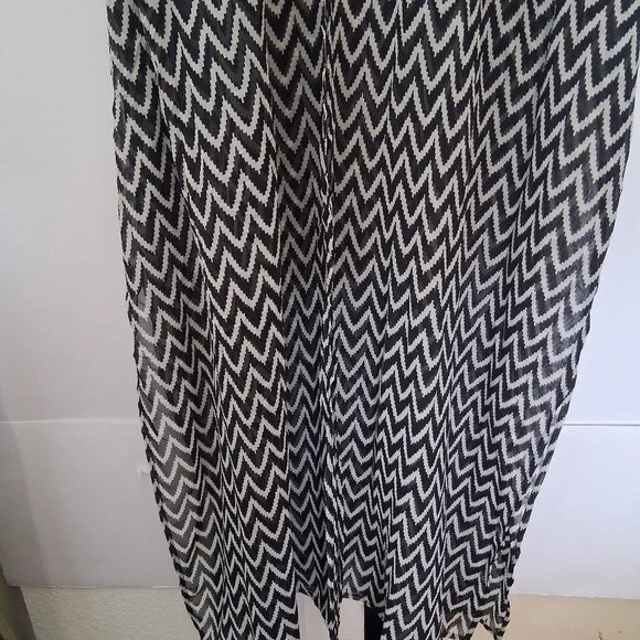 SPIAGGA DOLCE Black and White Zigzag Kimono Size 1X Tall - Picture 4 of 13